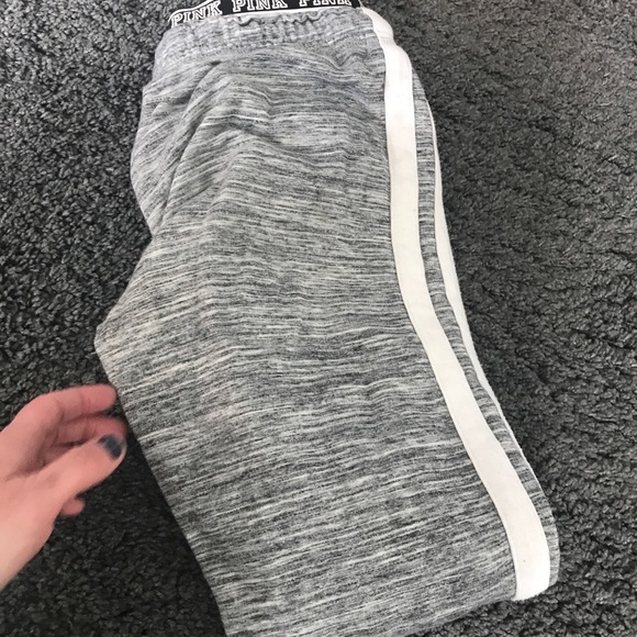 Victoria secret pants   Work out VS size small - Picture 4 of 5